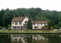 riverside freehouse pub in norfolk